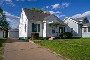 708 Marshall St, Eau Claire, WI 54703 - Photo 2
