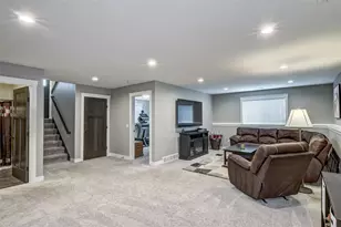 896 Glacier Dr, Altoona, WI 54720 - Photo 28