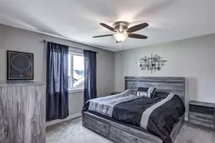 896 Glacier Dr, Altoona, WI 54720 - Photo 18