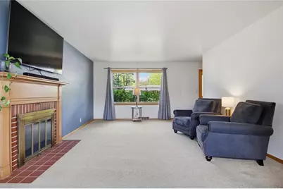 2610 Marilyn Drive, Eau Claire, WI 54701 - Photo 6