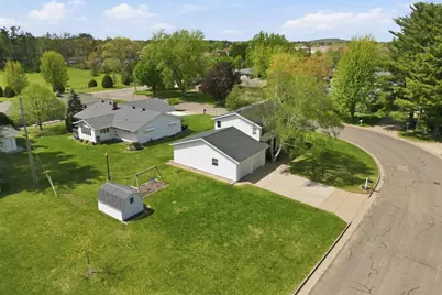 2610 Marilyn Drive, Eau Claire, WI 54701 - Photo 42