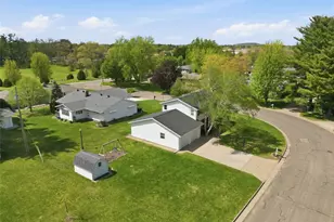 2610 Marilyn Dr, Eau Claire, WI 54701 - Photo 42