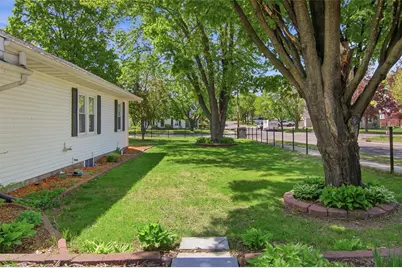 1502 Hogeboom Avenue, Eau Claire, WI 54701 - Photo 32