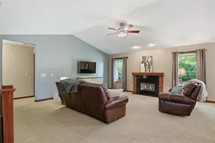 5446 Benjamin St, Eau Claire, WI 54703 - Photo 4