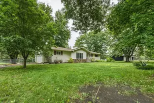 5101 Sindelar Dr, Eau Claire, WI 54701 - Photo 2