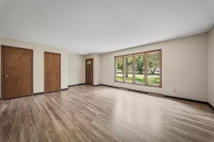 5101 Sindelar Dr, Eau Claire, WI 54701 - Photo 14