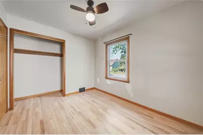 1021 Essex Street, Eau Claire, WI 54703 - Photo 20