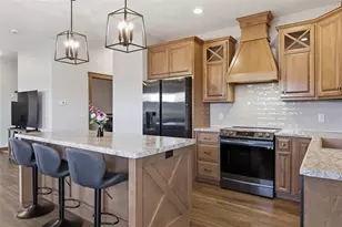 6401 Aspen Ridge Dr, Eau Claire, WI 54703 - Photo 2