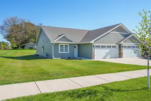 938 Jeffers Ridge, Eau Claire, WI 54703 - Photo 1