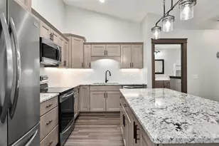 938 Jeffers Ridge, Eau Claire, WI 54703 - Photo 14