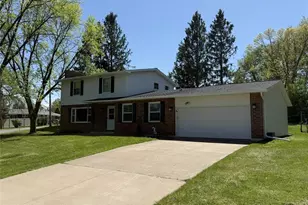1502 W Marshall St, Rice Lake, WI 54868 - Photo 2