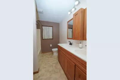 3114 Kilbourne Avenue, Eau Claire, WI 54703 - Photo 10