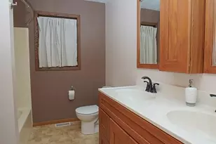 3114 Kilbourne Ave, Eau Claire, WI 54703 - Photo 10