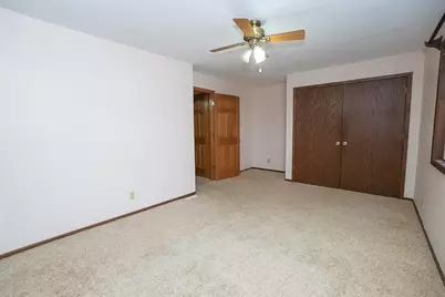 3114 Kilbourne Avenue, Eau Claire, WI 54703 - Photo 8