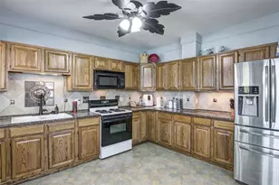 201 Lincoln St, Thorp, WI 54771 - Photo 6