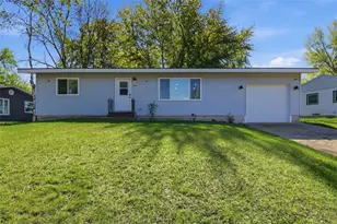 416 Dodge St, Stanley, WI 54768 - Photo 2