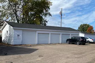 2714 Thomas Dr, Eau Claire, WI 54701 - Photo 2
