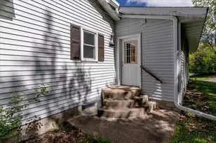 1302 15th Ave, Menomonie, WI 54751 - Photo 12