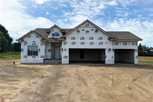 649 Sicilia Dr #Lot 14, Eau Claire, WI 54701 - Photo 2