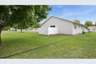 1196 Evergreen Lane, Chippewa Falls, WI 54729 - Photo 32