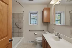 1608 Mathews St, Menomonie, WI 54751 - Photo 32