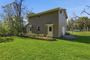 1608 Mathews St, Menomonie, WI 54751 - Photo 10