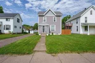 1208 State St, Eau Claire, WI 54701 - Photo 4