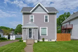 1208 State St, Eau Claire, WI 54701 - Photo 2