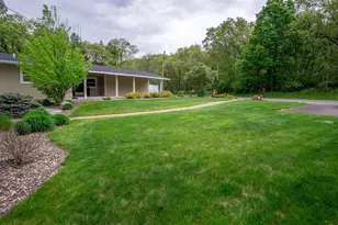 912 Kewin St, Altoona, WI 54720 - Photo 38