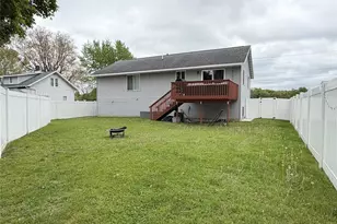 3246 Anderson Dr, Eau Claire, WI 54703 - Photo 4