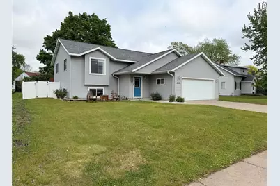 3246 Anderson Drive, Eau Claire, WI 54703 - Photo 2