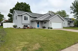 3246 Anderson Dr, Eau Claire, WI 54703 - Photo 2
