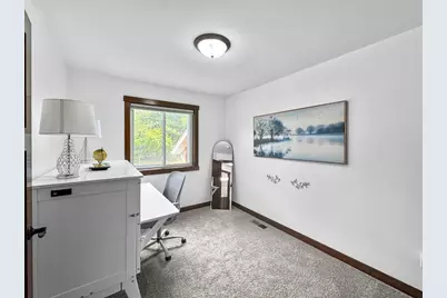 1628 Hazeltine Drive, Eau Claire, WI 54703 - Photo 18