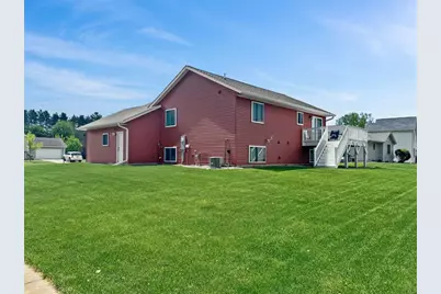 1628 Hazeltine Drive, Eau Claire, WI 54703 - Photo 36