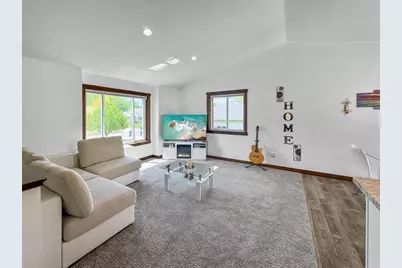 1628 Hazeltine Drive, Eau Claire, WI 54703 - Photo 12