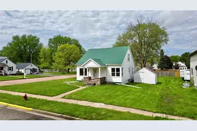 221 S Division Street, Loyal, WI 54446 - Photo 2