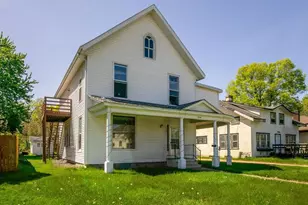 1204 State St, Eau Claire, WI 54701 - Photo 2