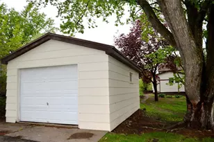 1085 Water St, Cumberland, WI 54829 - Photo 4
