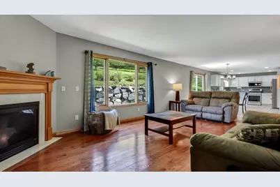 209 Lamans Lane, Eau Claire, WI 54703 - Photo 18