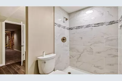 209 Lamans Lane, Eau Claire, WI 54703 - Photo 36