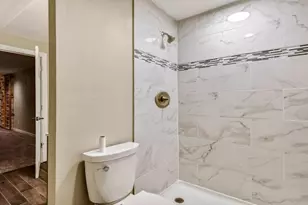 209 Lamans Ln, Eau Claire, WI 54703 - Photo 36