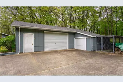 E8736 652nd Avenue, Elk Mound, WI 54739 - Photo 18