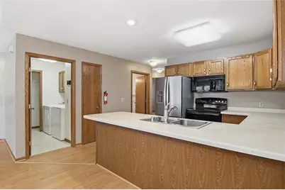 3129 Craig Road #3129, Eau Claire, WI 54701 - Photo 12