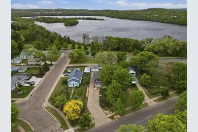 927 Sheridan Road, Eau Claire, WI 54703 - Photo 2