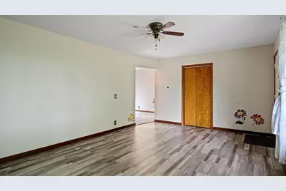 N3762 990th Street, Eau Claire, WI 54703 - Photo 6