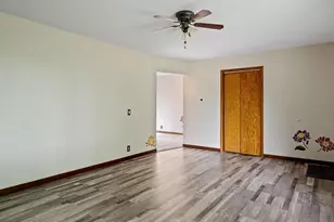 N3762 990th St, Eau Claire, WI 54703 - Photo 6