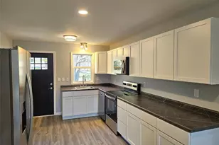 411 Poplar St, Spooner, WI 54801 - Photo 10