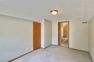 1533 E Madison St, Eau Claire, WI 54703 - Photo 22