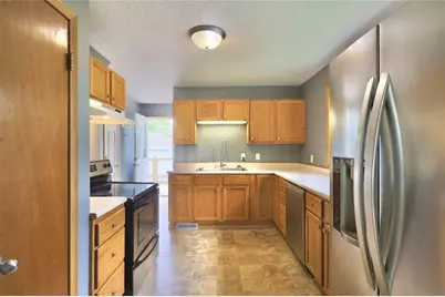 1533 E Madison Street, Eau Claire, WI 54703 - Photo 12