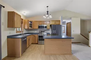 2518 Pine View Rd, Eau Claire, WI 54703 - Photo 14
